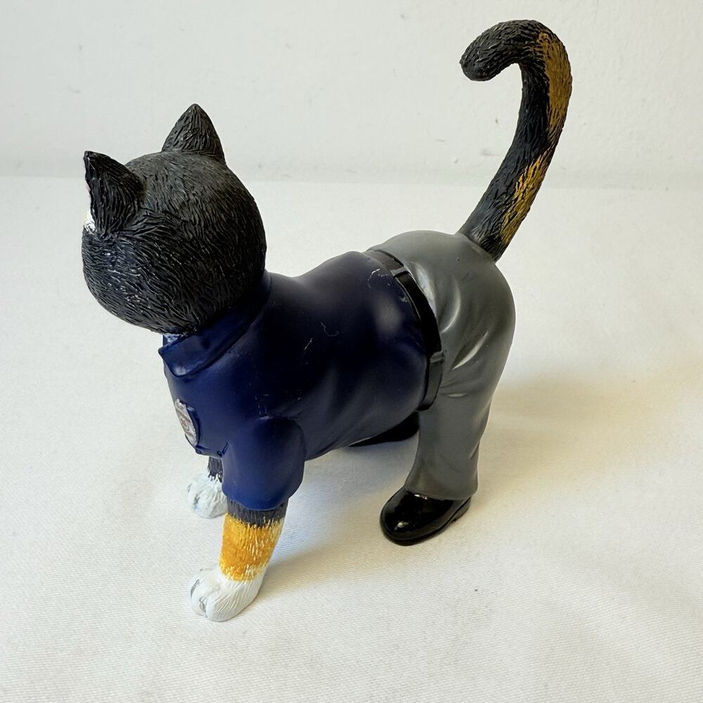 Hamilton Furr-ever Firefighter Hooks & Ladders Cat Figurine - Picture 5 of 11
